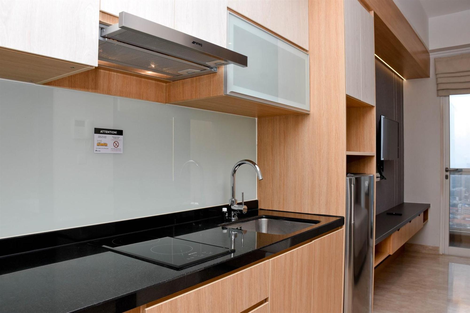 Cozy Living At Menteng Park By Travelio *