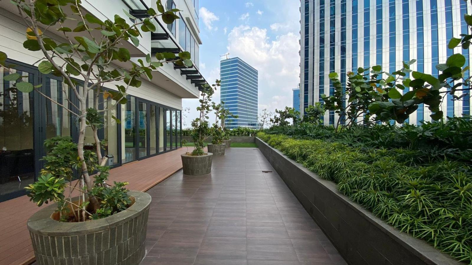 Apartment And Comfort 1br At 25th Floor Samara By Travelio