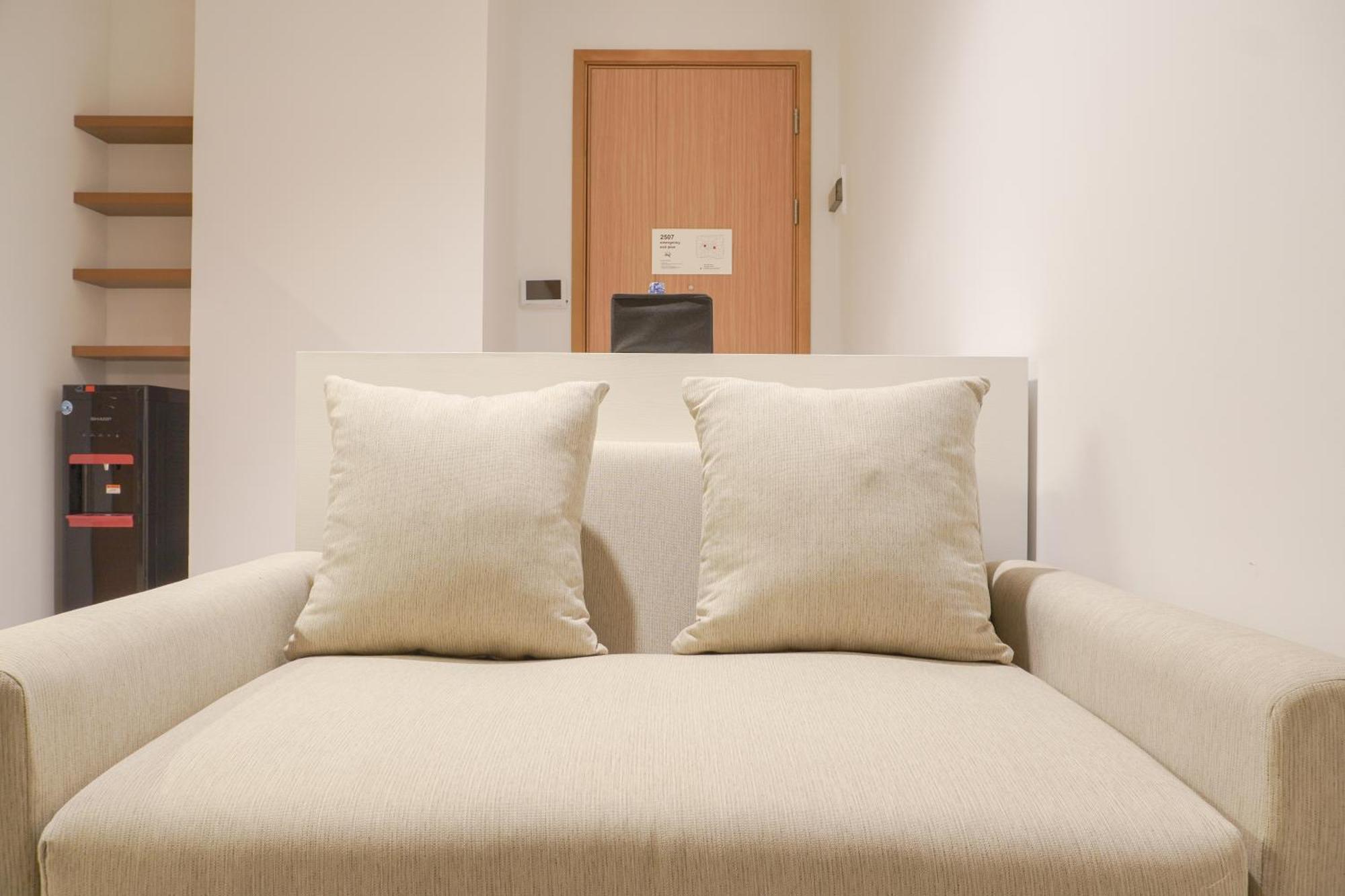 And Comfort 1br At 25th Floor Samara By Travelio *
