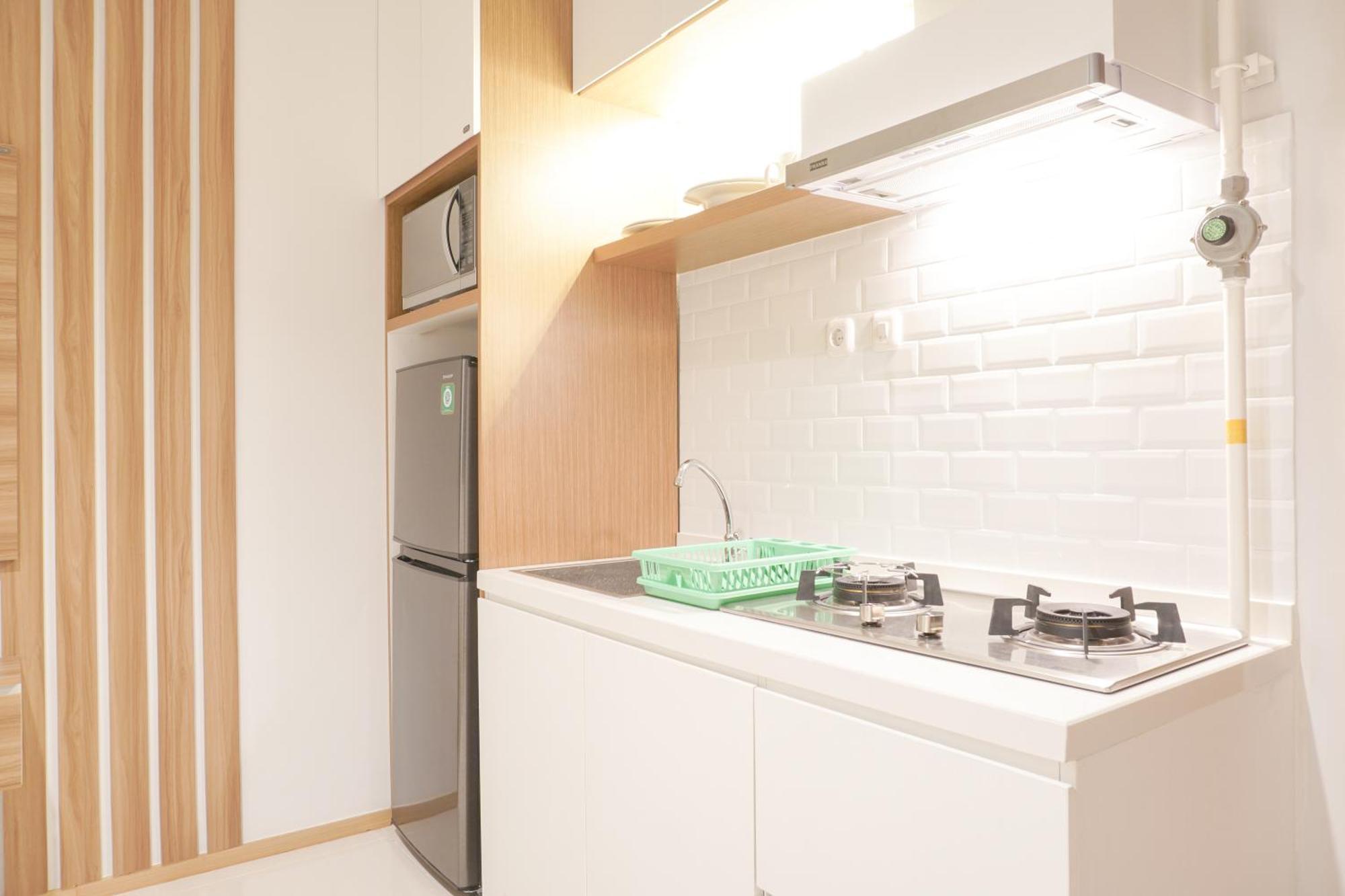 And Comfort 1br At 25th Floor Samara By Travelio