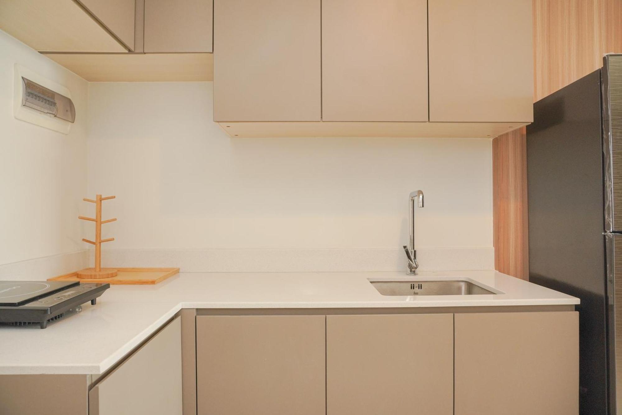 Apartment Wonderful And Homey 2br At Gold Coast By Travelio Jakarta