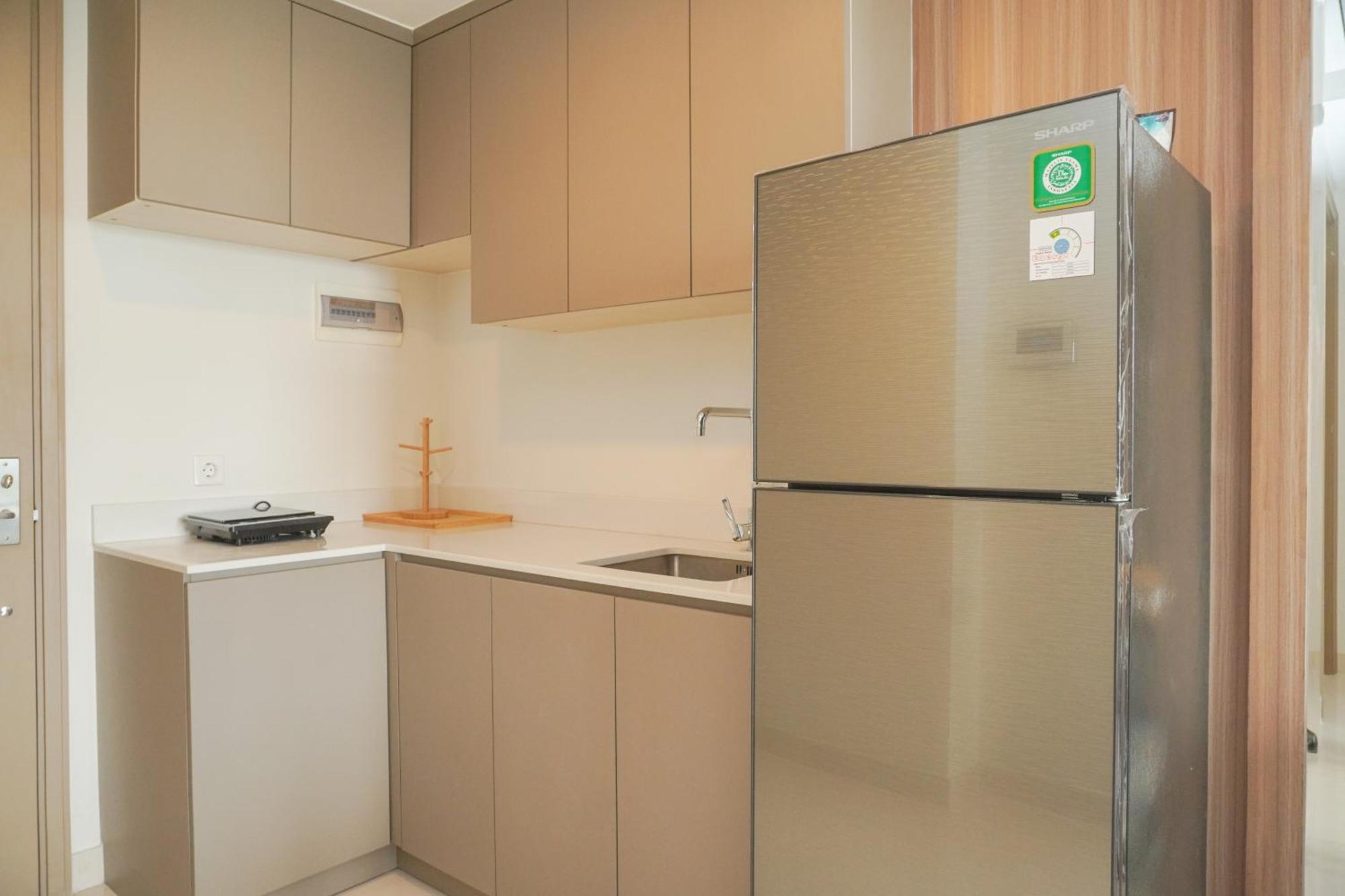 Wonderful And Homey 2br At Gold Coast By Travelio Apartment Jakarta