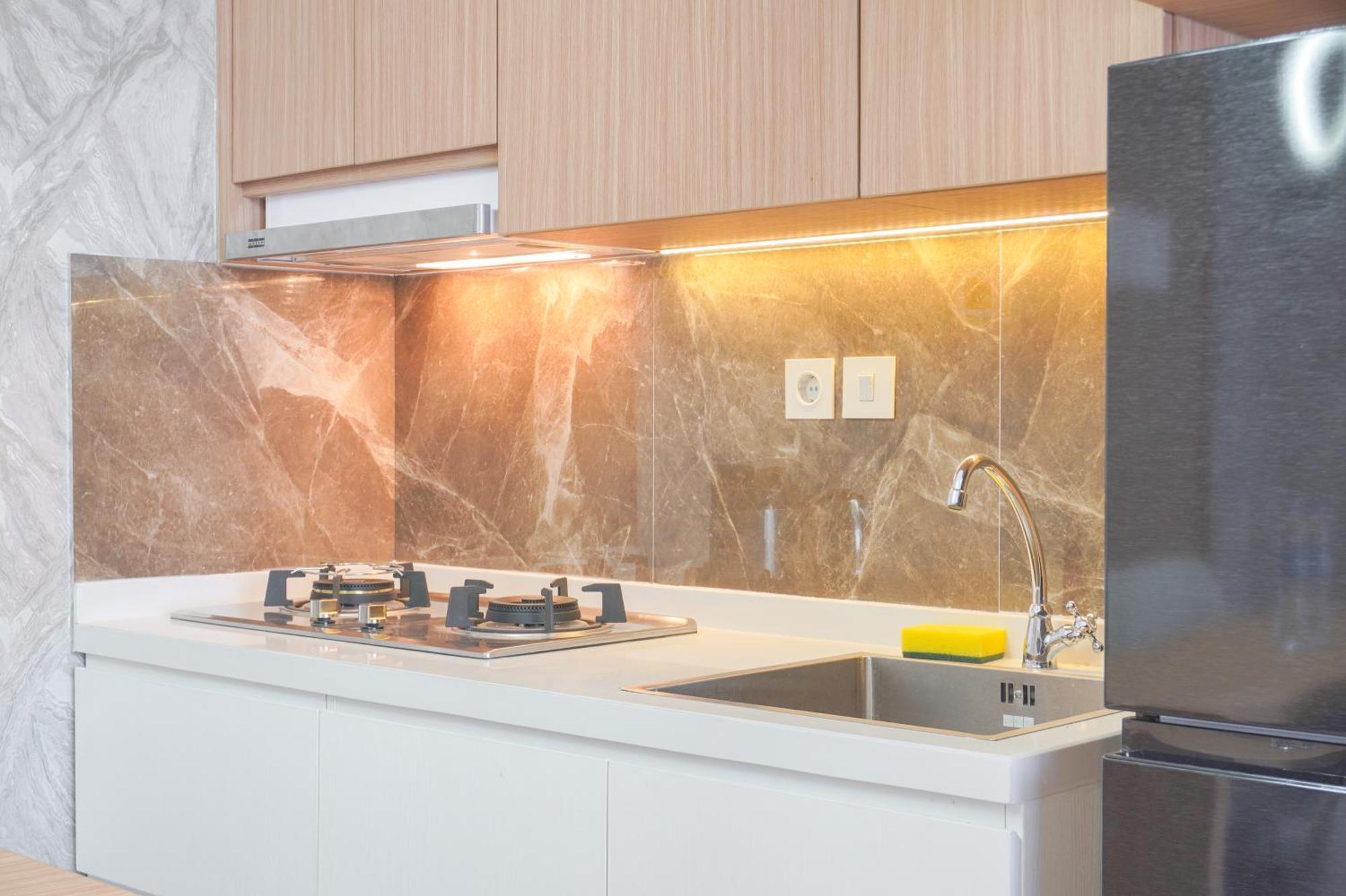 Comfort And Modern Look 2br At 26th Floor Samara By Travelio Apartemen Jakarta