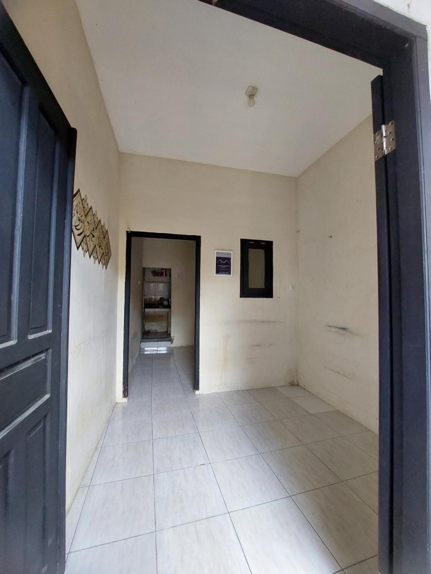 Guest house Lenteng Agung 3 Lantai
