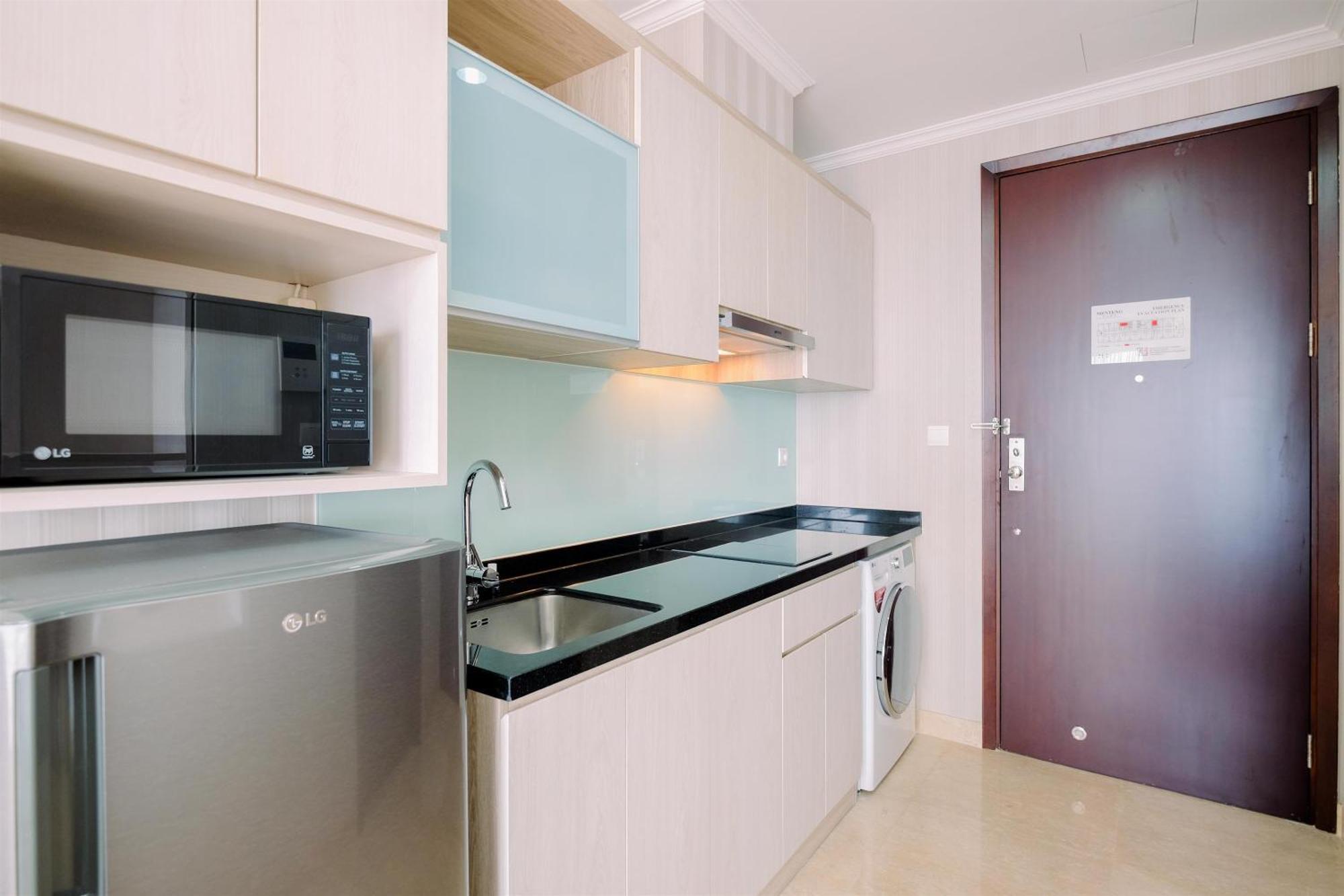 Apartment Comfort And Modern Look Menteng Park By Travelio Jakarta