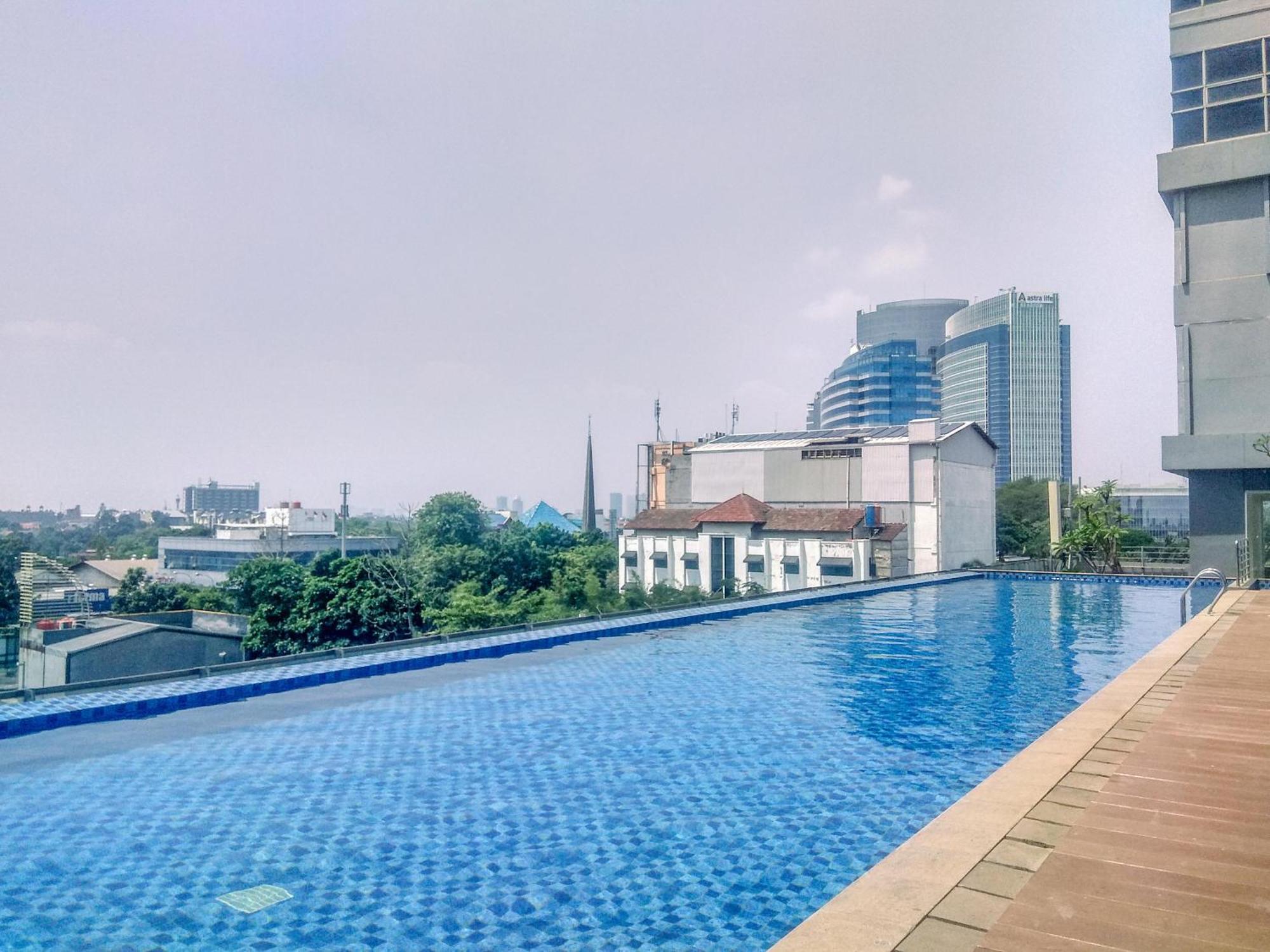 Spacious And Elegant 2br At The Kencana By Travelio