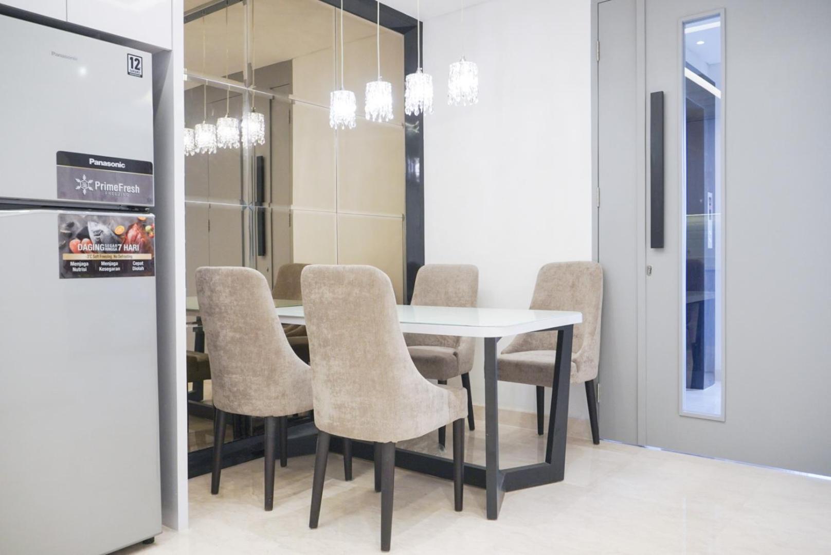 Spacious And Elegant 2br At The Kencana By Travelio * Jakarta