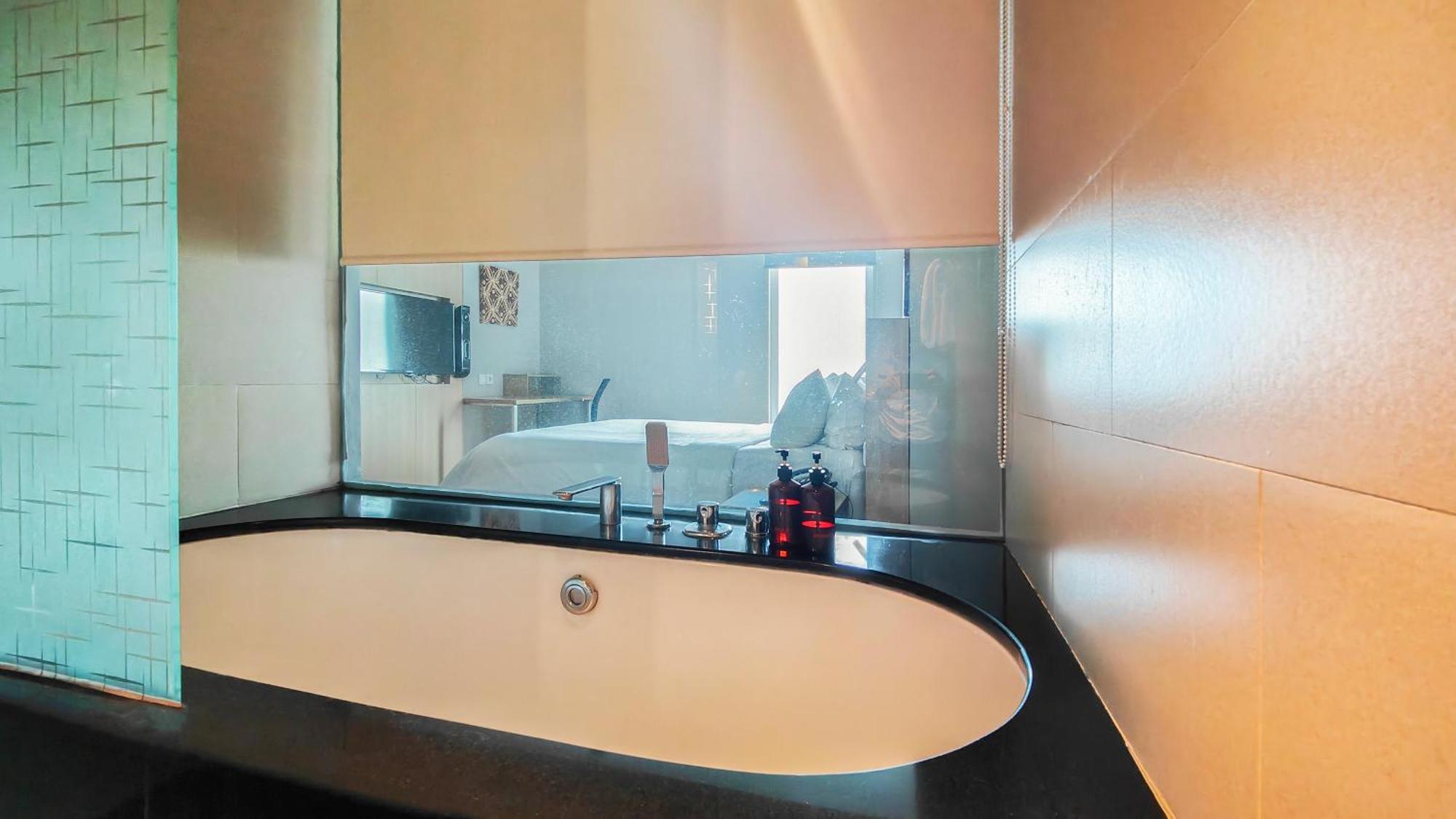 Ra Premiere Simatupang Apartment *
