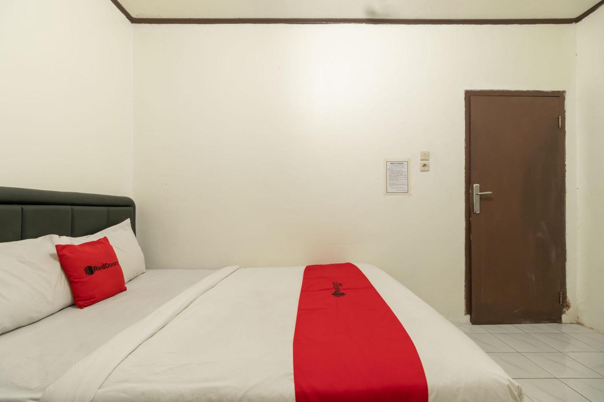 Reddoorz Near Indah Water Park 2* Jakarta