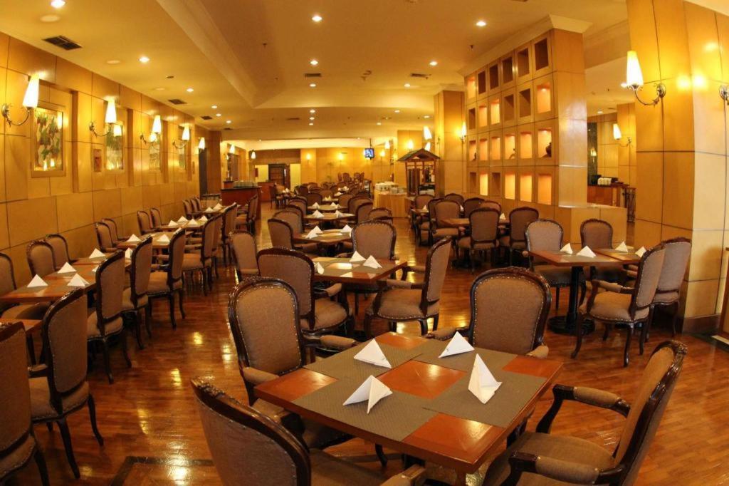 Hotel Oasis Amir 4*