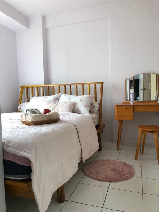 2br Krl Access With Netflix, Kalibata * Jakarta