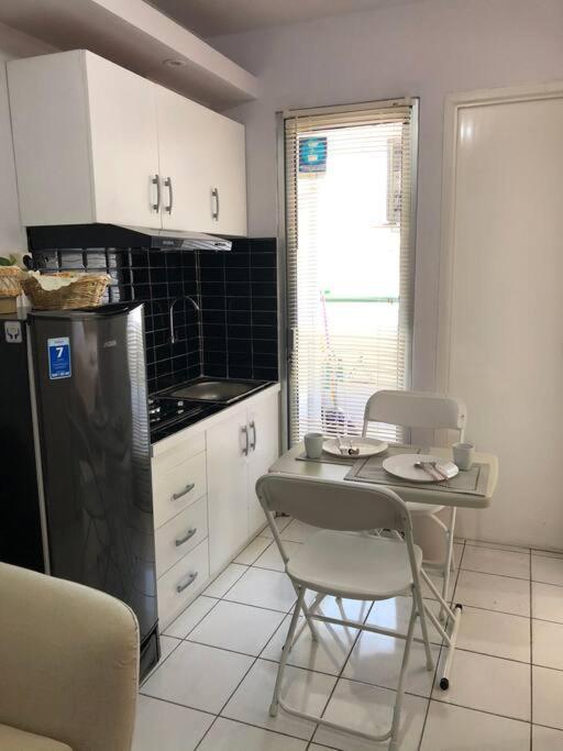 Apartment 2br Krl Access With Netflix, Kalibata