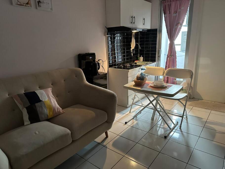 2br Krl Access With Netflix, Kalibata Apartment Jakarta