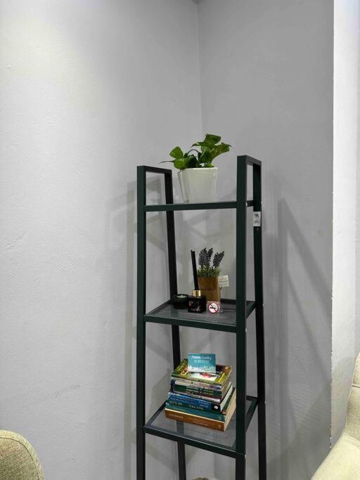 2br Krl Access With Netflix, Kalibata Jakarta