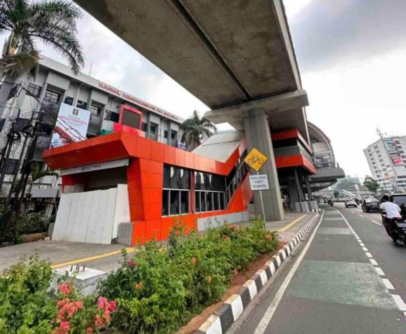 Lrt Access With Netflix, Wifi, Gym And Pool, Signature Park Grande Apartment