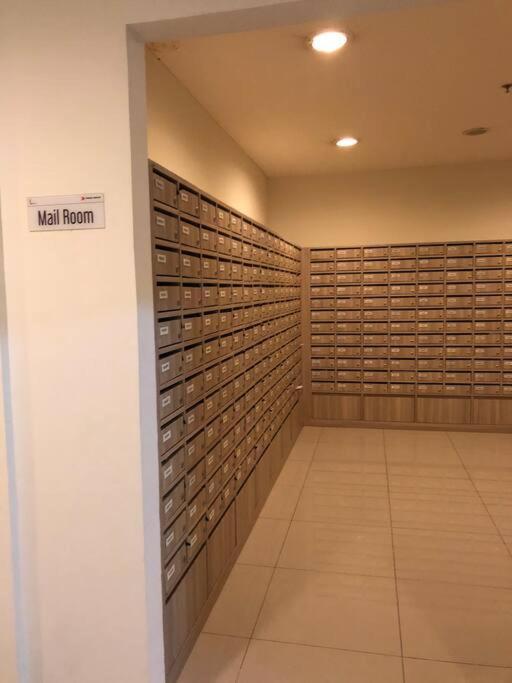 Apartment Lrt Access With Netflix, Wifi, Gym And Pool, Signature Park Grande