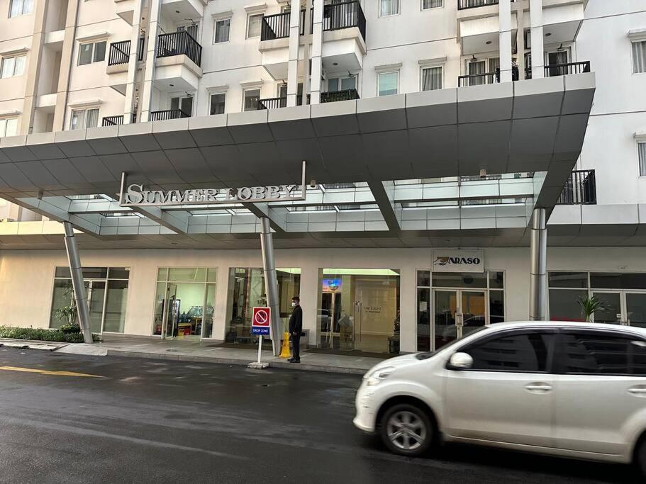 Lrt Access With Netflix, Wifi, Gym And Pool, Signature Park Grande *