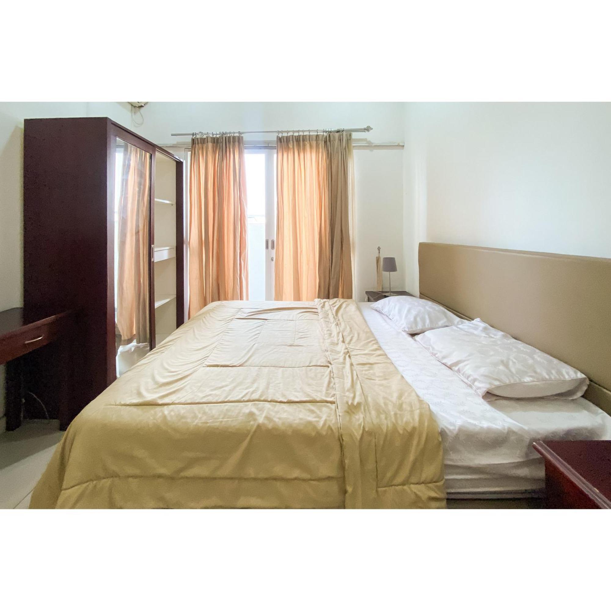 Curves Mitra Reddoorz Khách sạn 2*
