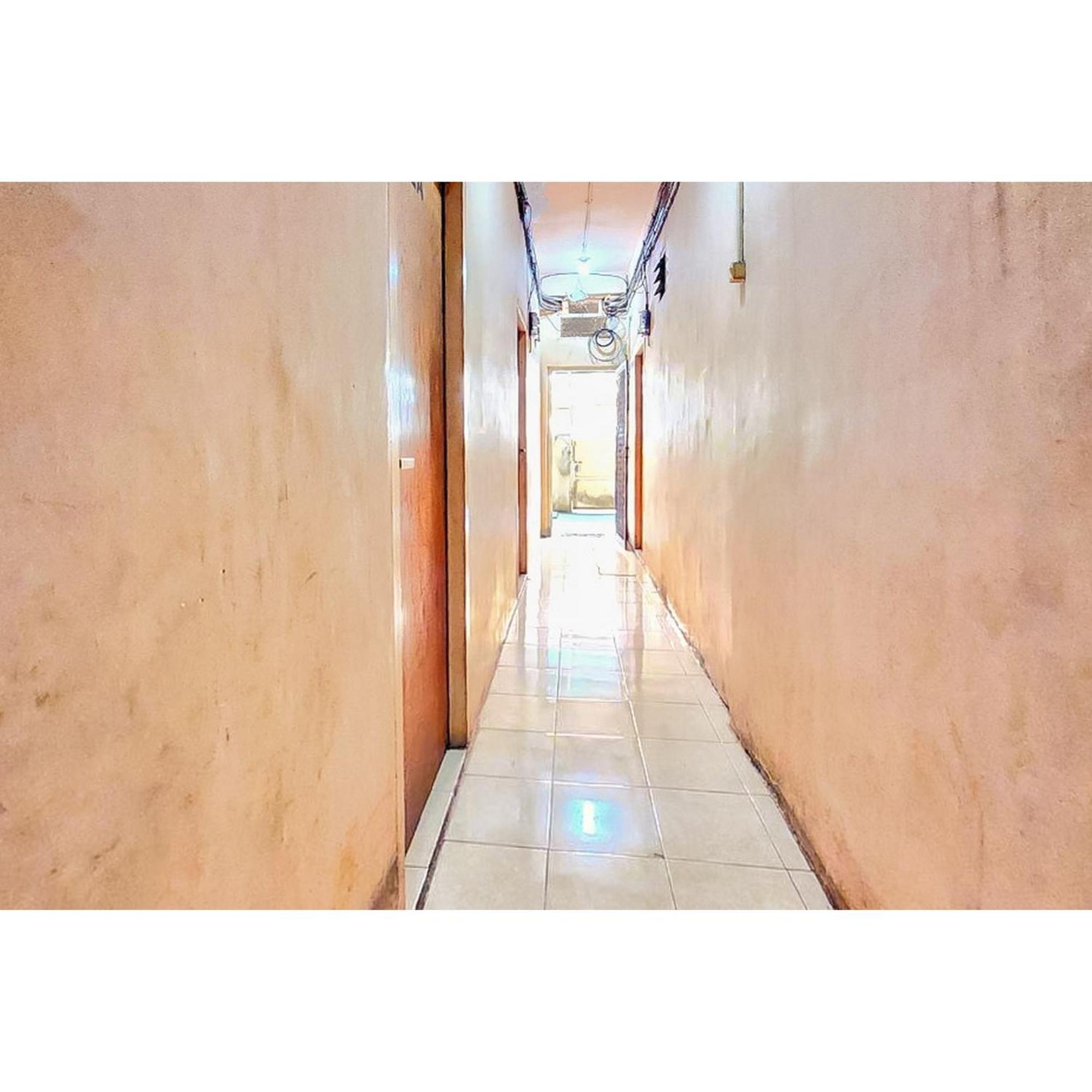 Kartini Populer Redpartner Hotel Jakarta