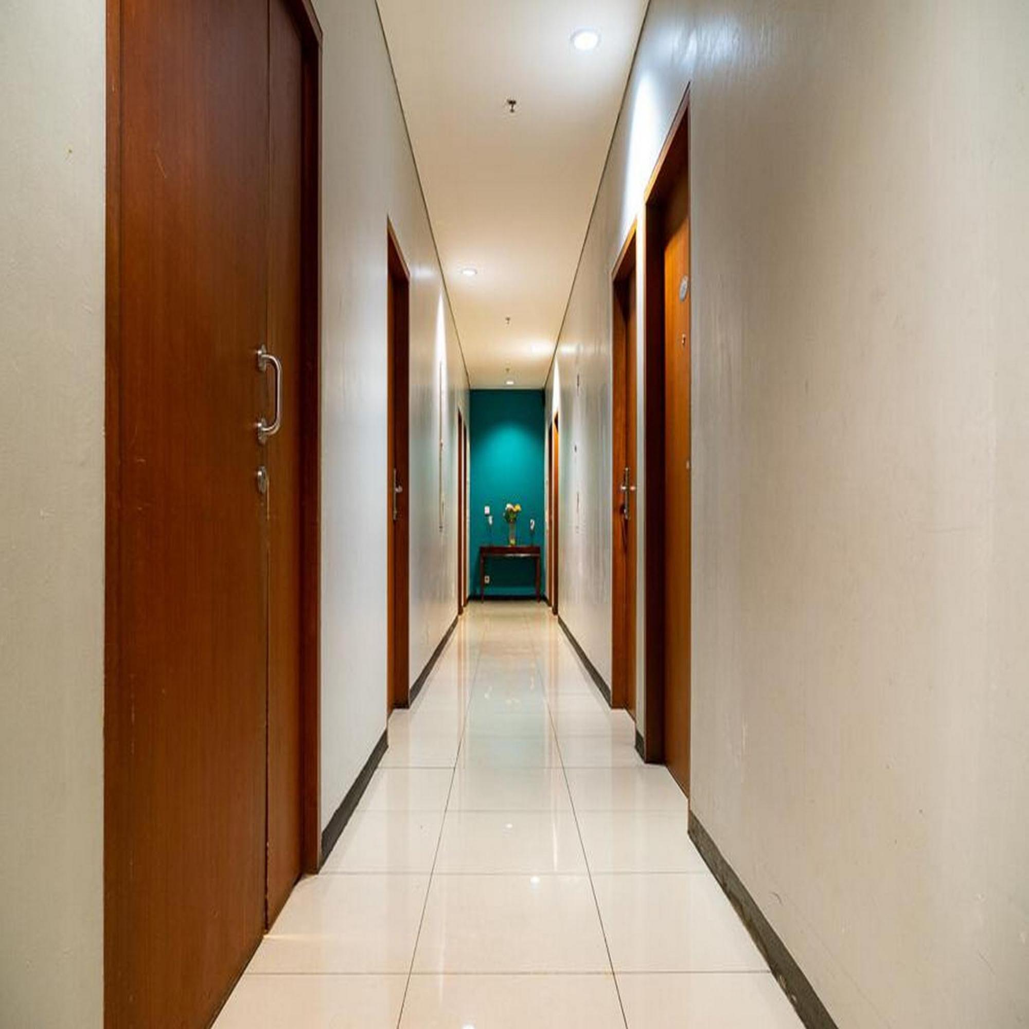 Reddoorz At Blue Pacific Blok M Jakarta