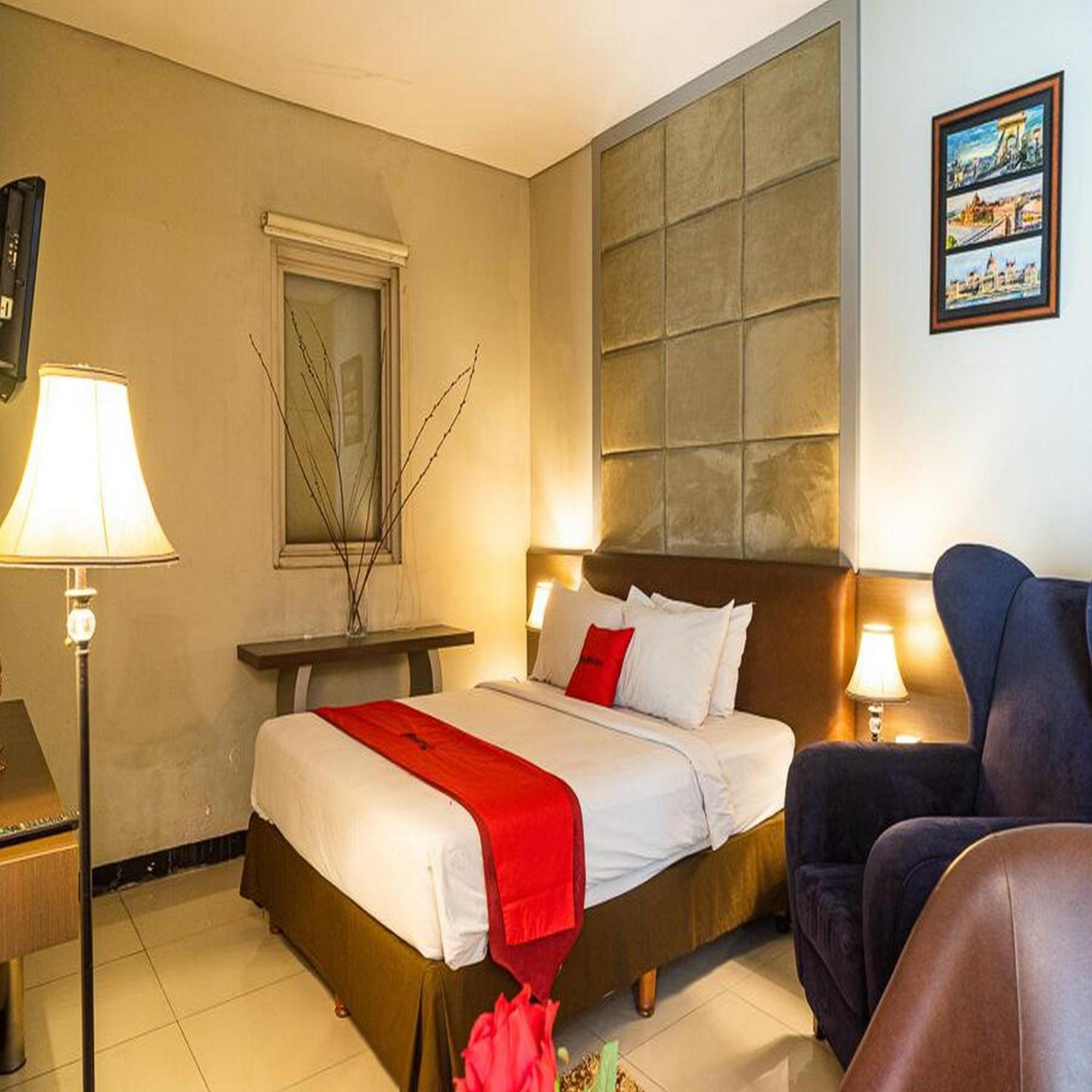 Hotel Reddoorz At Blue Pacific Blok M Jakarta