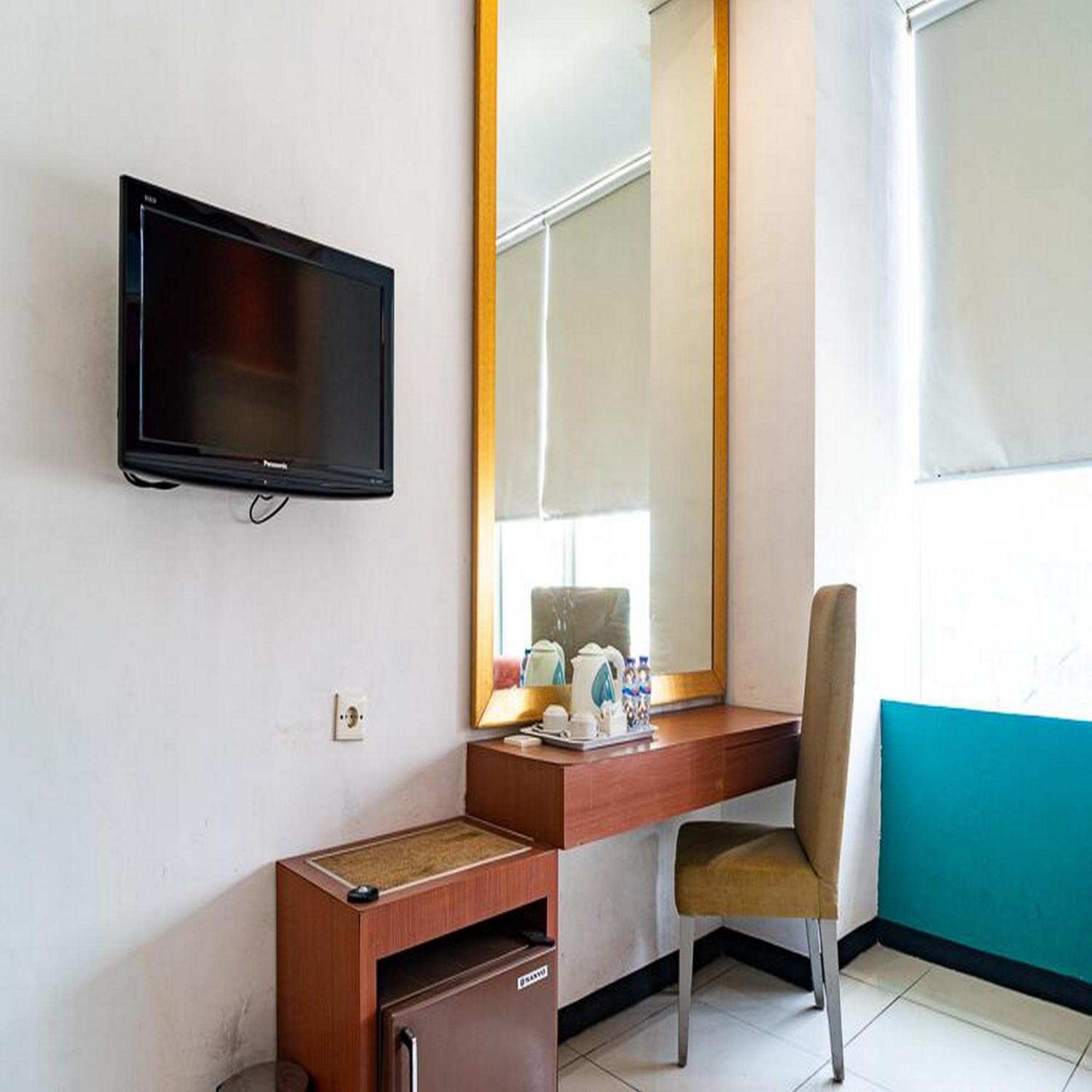 Reddoorz At Blue Pacific Blok M Hotel Jakarta