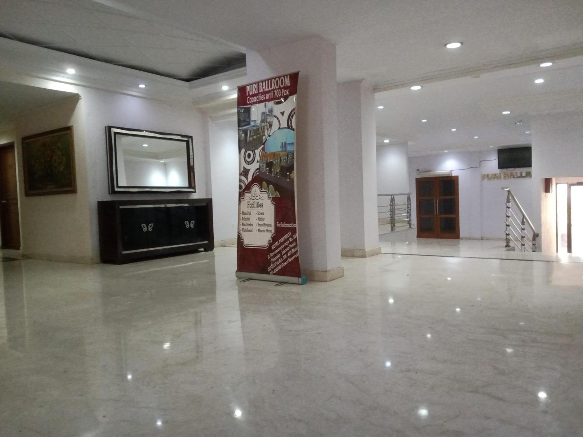 Hotel Puri Mega 3*