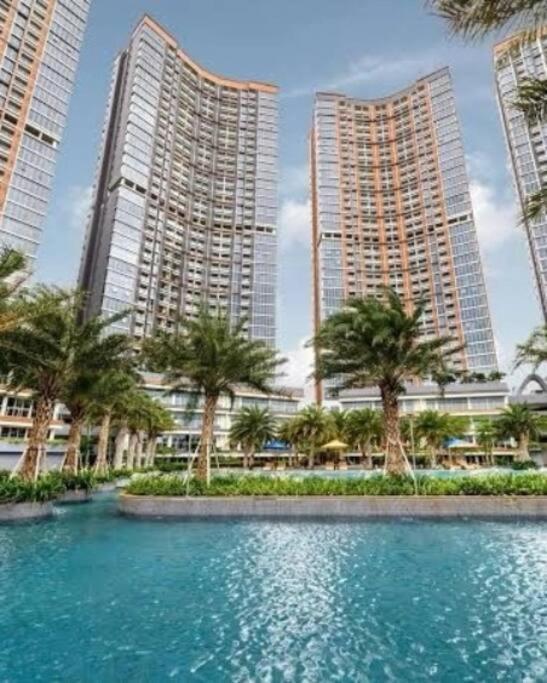 Shanghai Gold Coast Netflix Sofabed Apartment