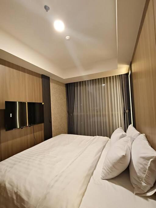 Gold Coast 1br Pudonng Netflix Sofa Bed
