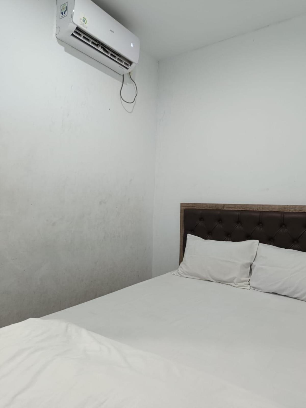 Hotel Amethyst Cengkareng Syariah
