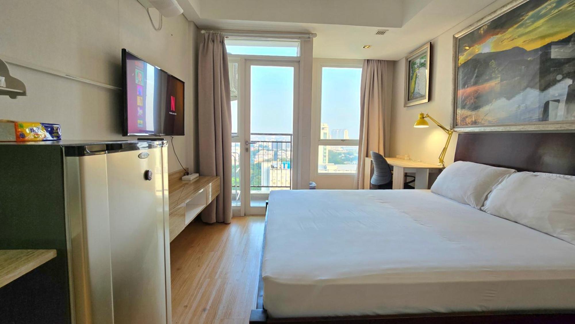 Apartment Jiexpo Kemayoran Sunrise View -min 3 Nights- Jakarta
