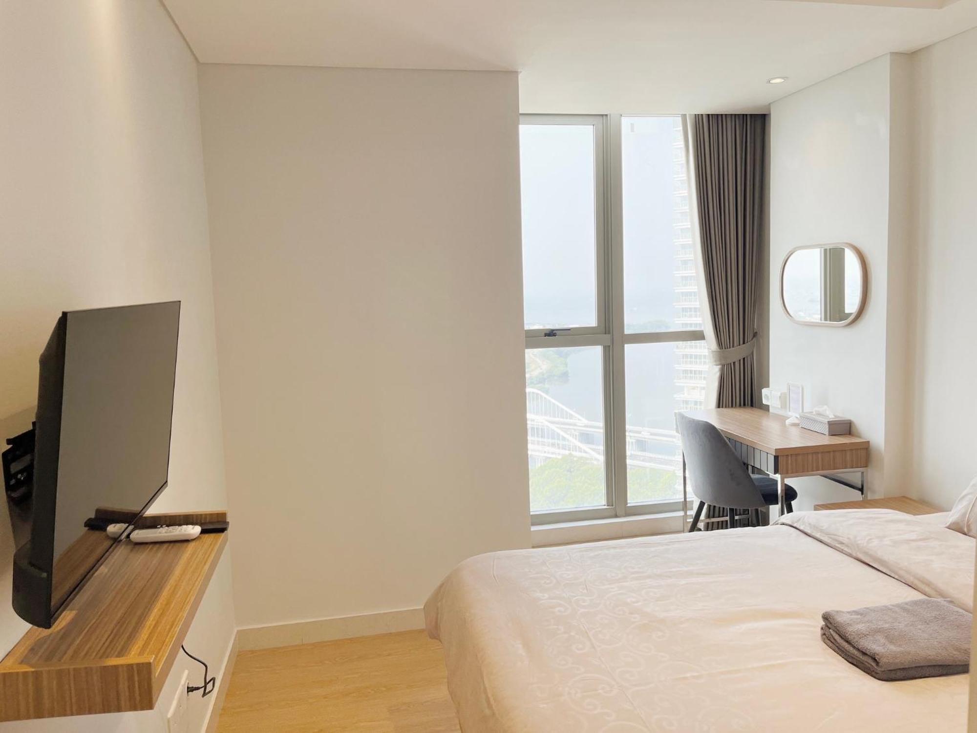 Appartement Gold Coast Sea View By Rentrooms Jakarta