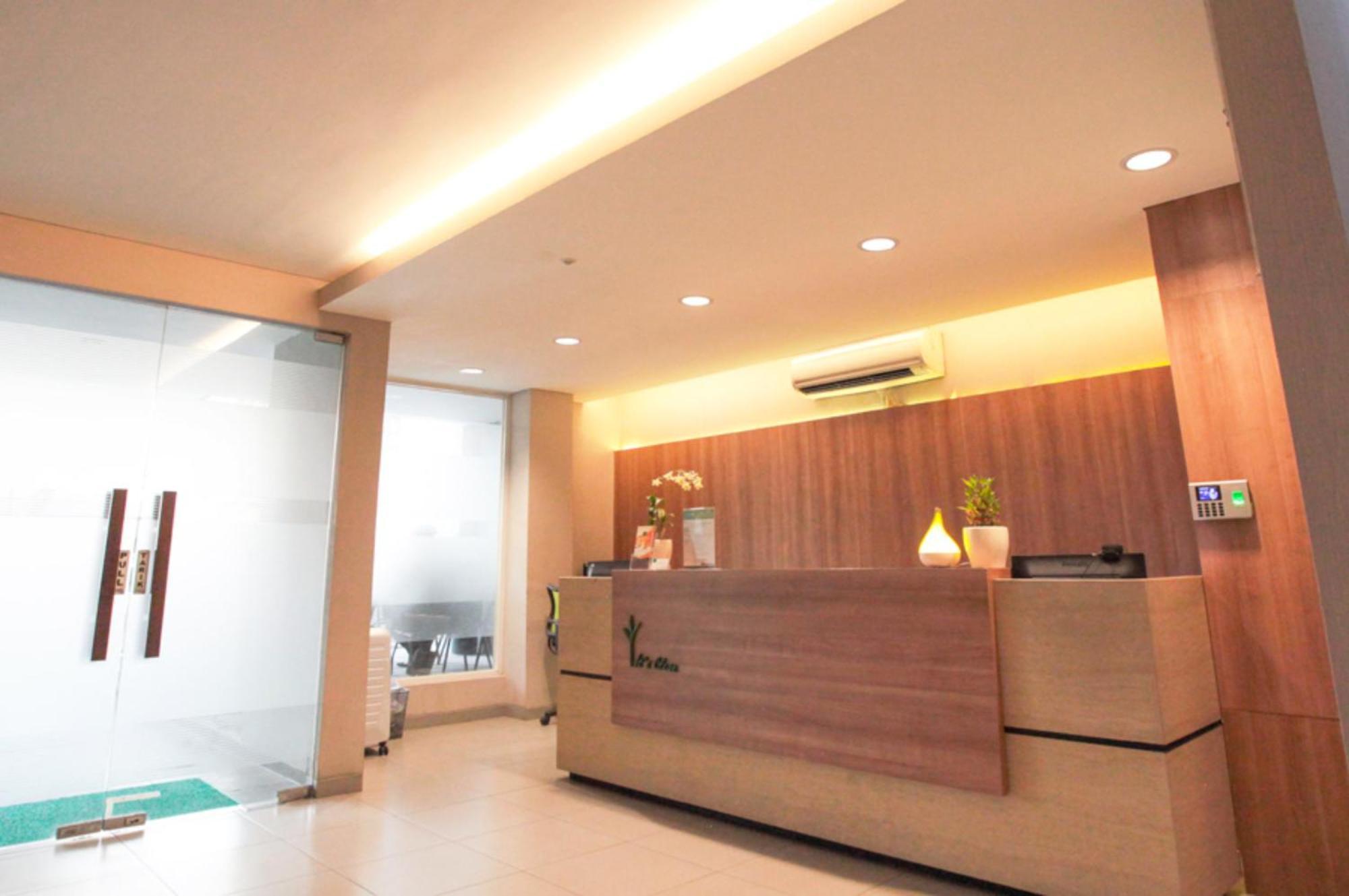 At Kuningan Selatan Jakarta