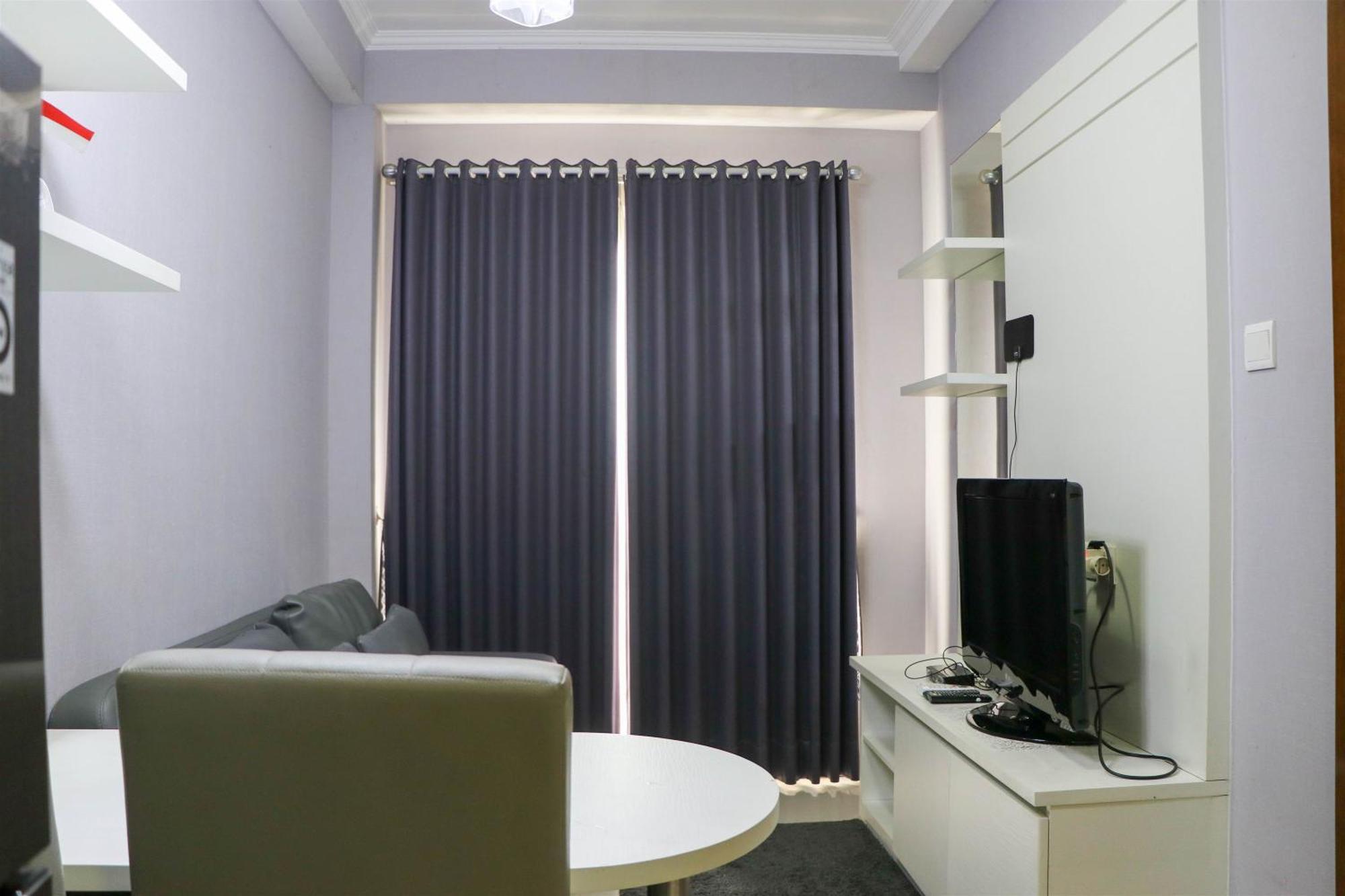 Apartment Minimalist And Warm 1br Signature Park Grande By Travelio Jakarta