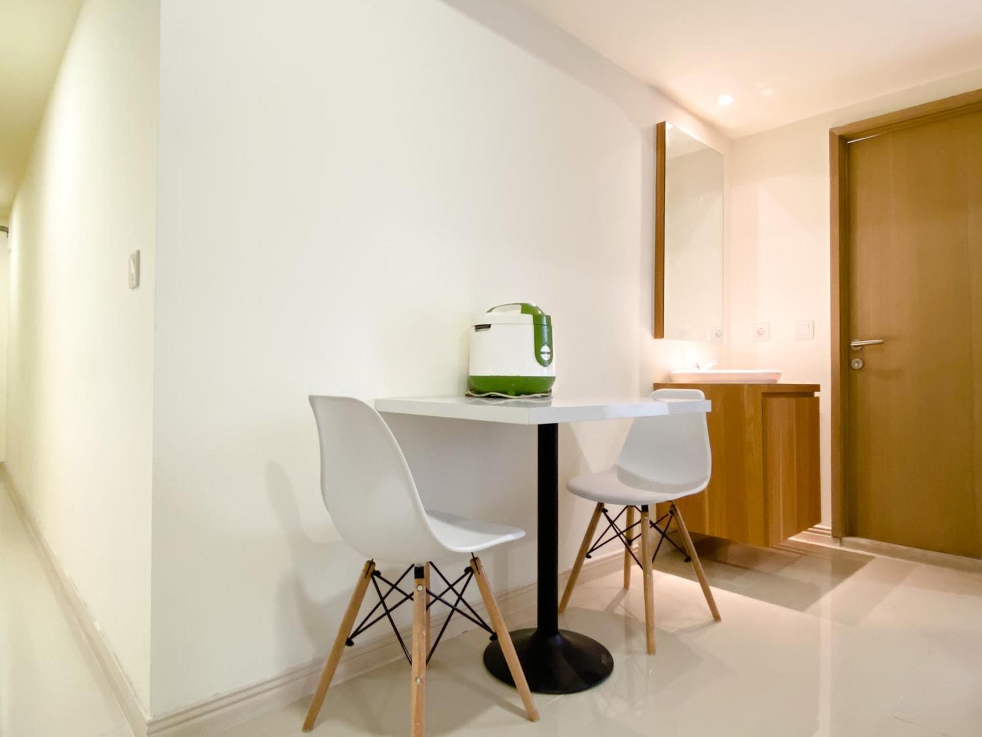Apartment Comfort And Cozy 2br At Meikarta By Travelio *