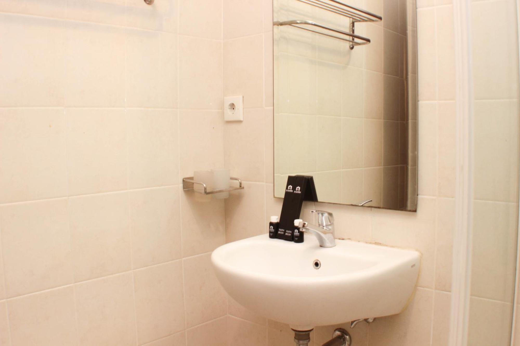 Apartment Great Location And Comfy 2br At Thamrin By Travelio