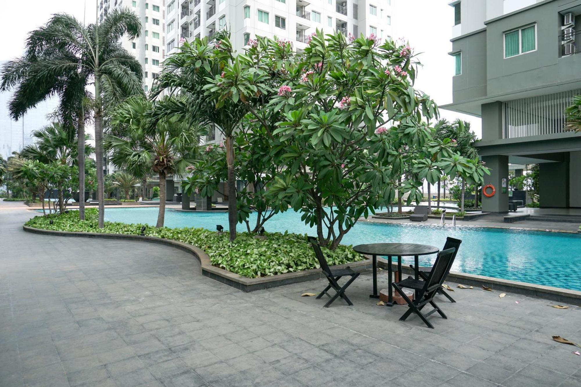 Great Location And Comfy 2br At Thamrin By Travelio