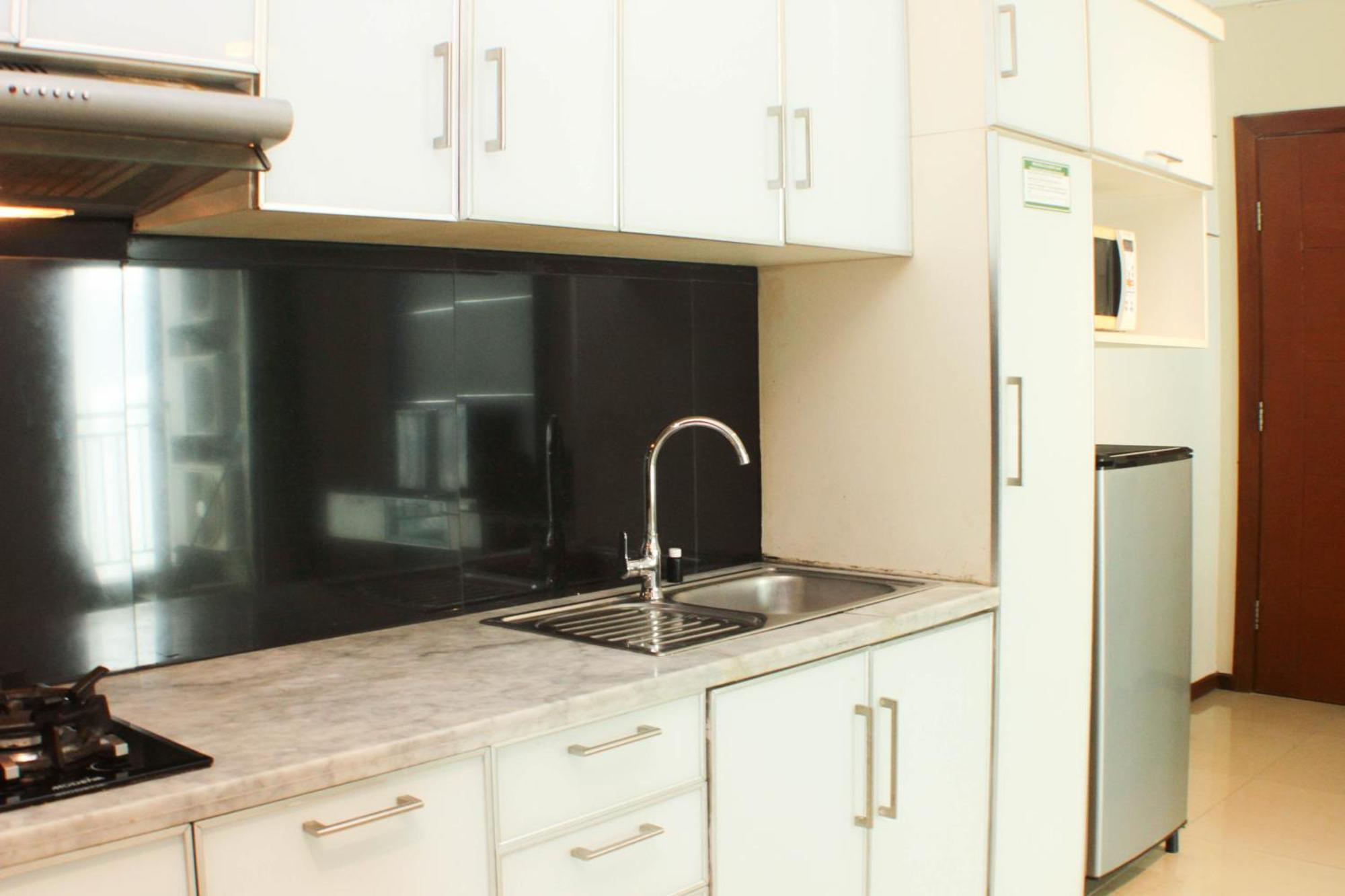 Great Location And Comfy 2br At Thamrin By Travelio Apartment