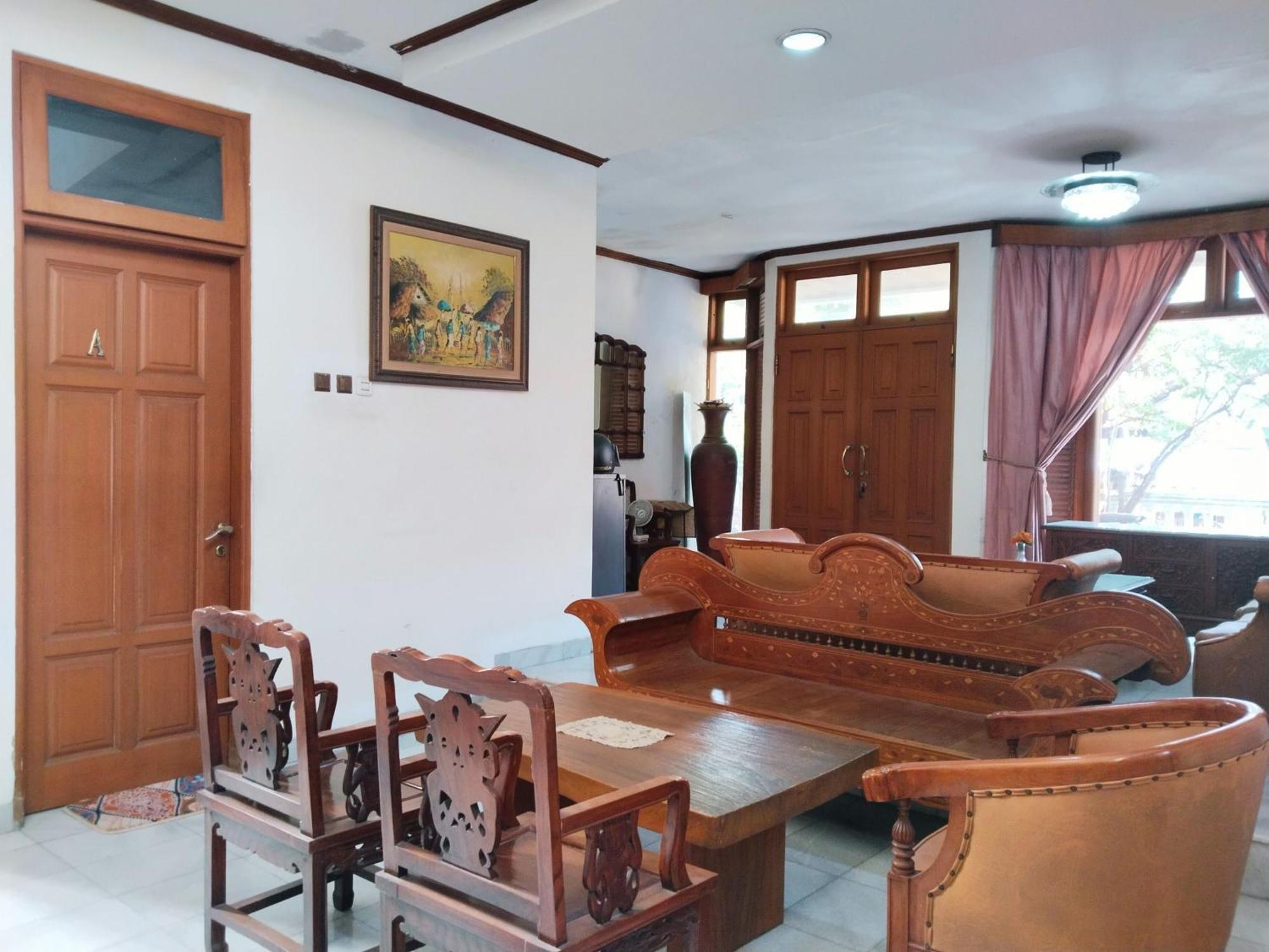 Hotel Griya Cempaka Baru At-taqwa Syariah 3*