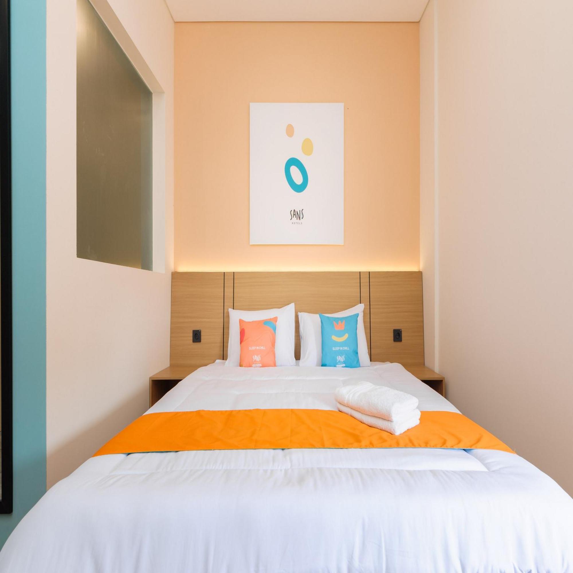Hotel Sans Kedoya Jakarta