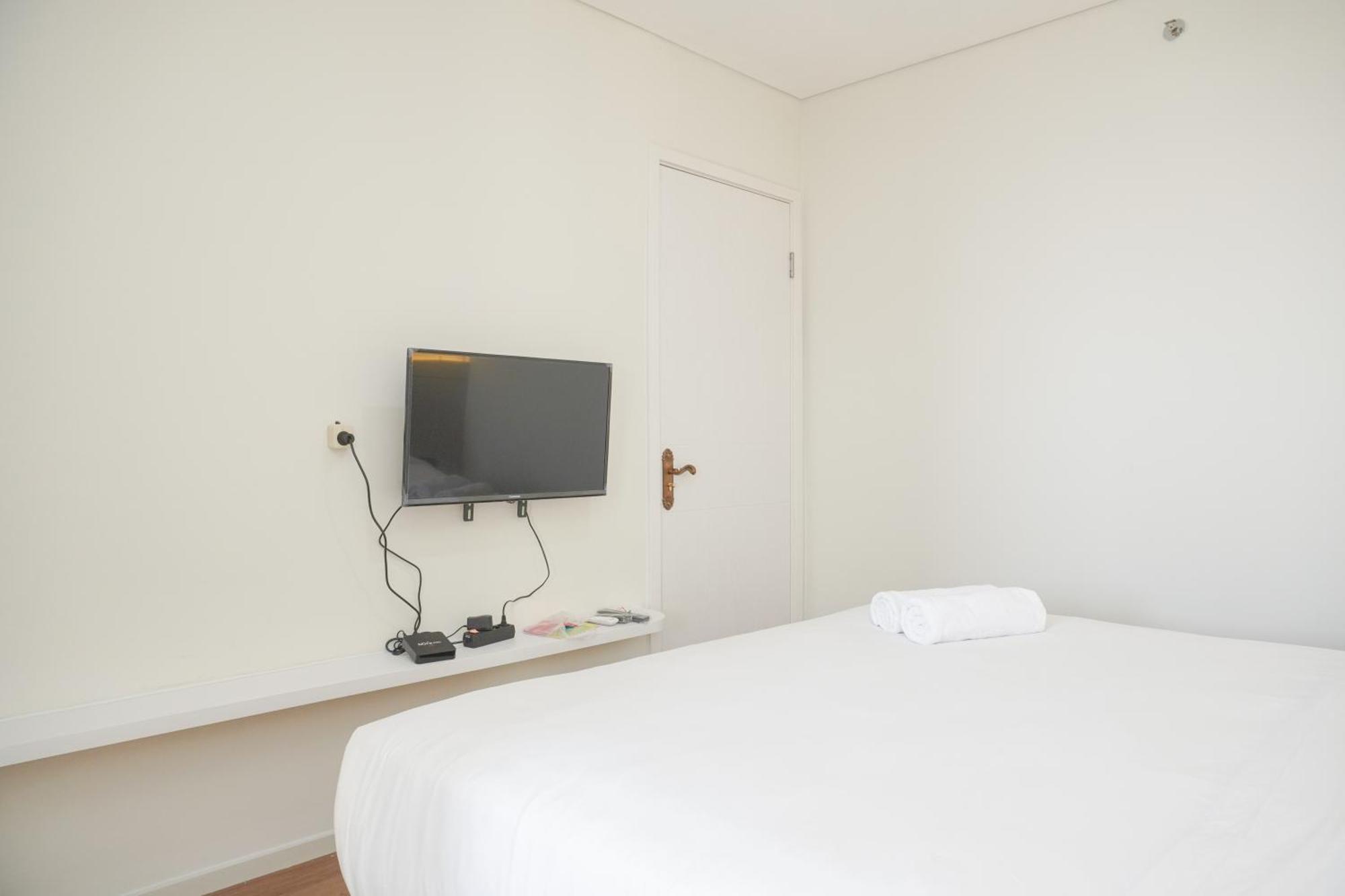 New And Minimalist 2br At Daan Mogot By Travelio Jakarta