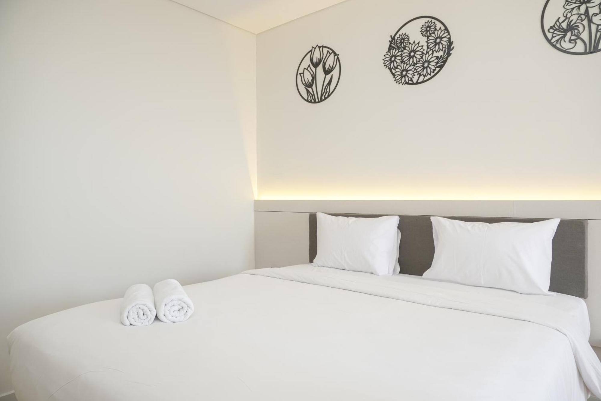 New And Minimalist 2br At Daan Mogot By Travelio