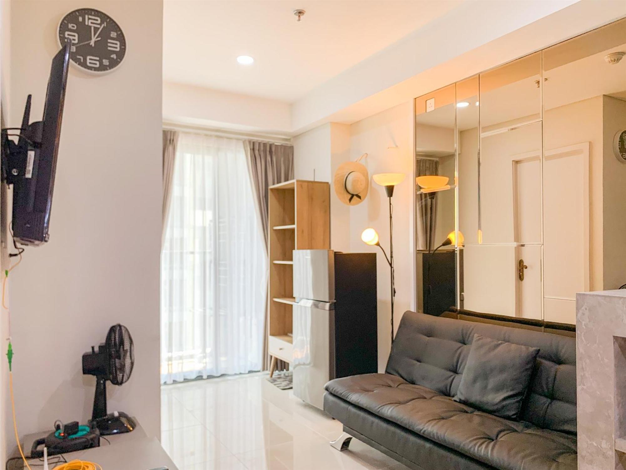 Comfort And Enjoy Living 2br At Daan Mogot By Travelio Jakarta