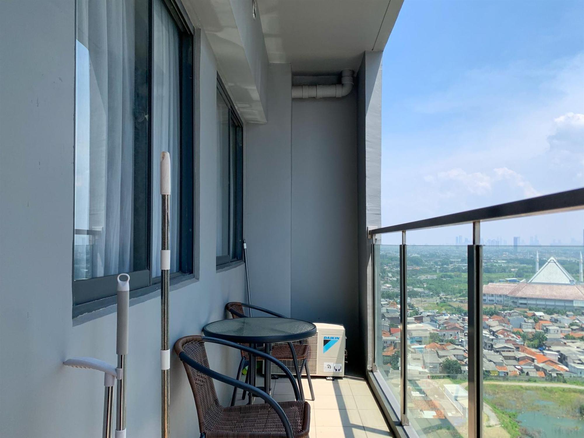 Comfort And Enjoy Living 2br At Daan Mogot By Travelio * Jakarta