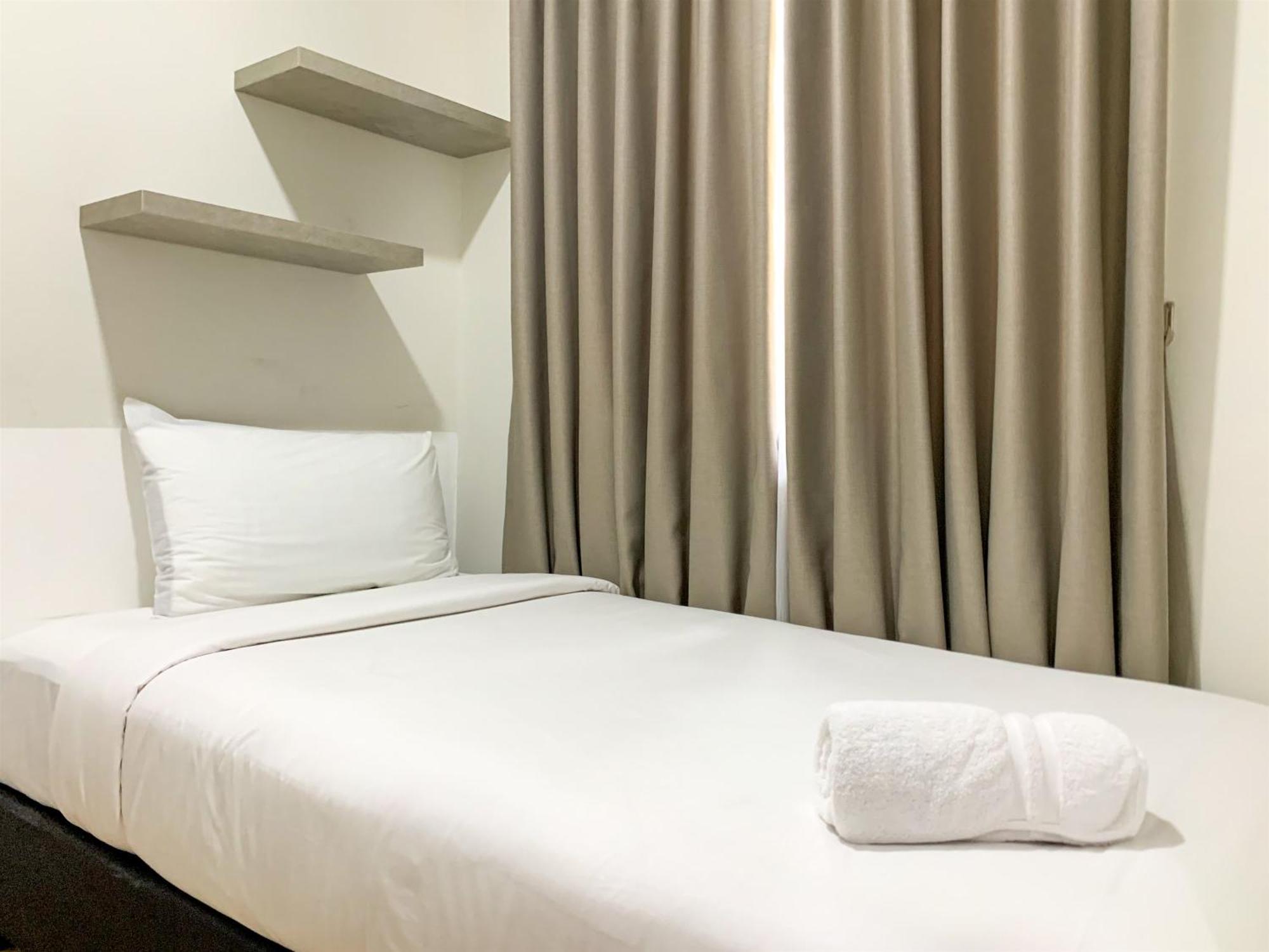 Comfort And Enjoy Living 2br At Daan Mogot By Travelio Jakarta
