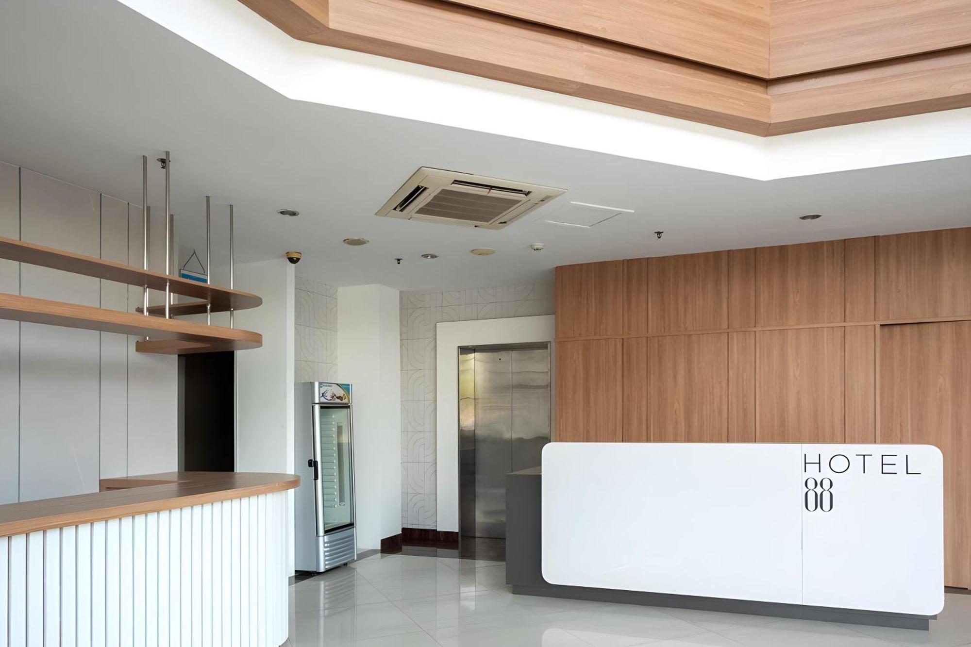 Khách sạn 88 Kedoya Jakarta