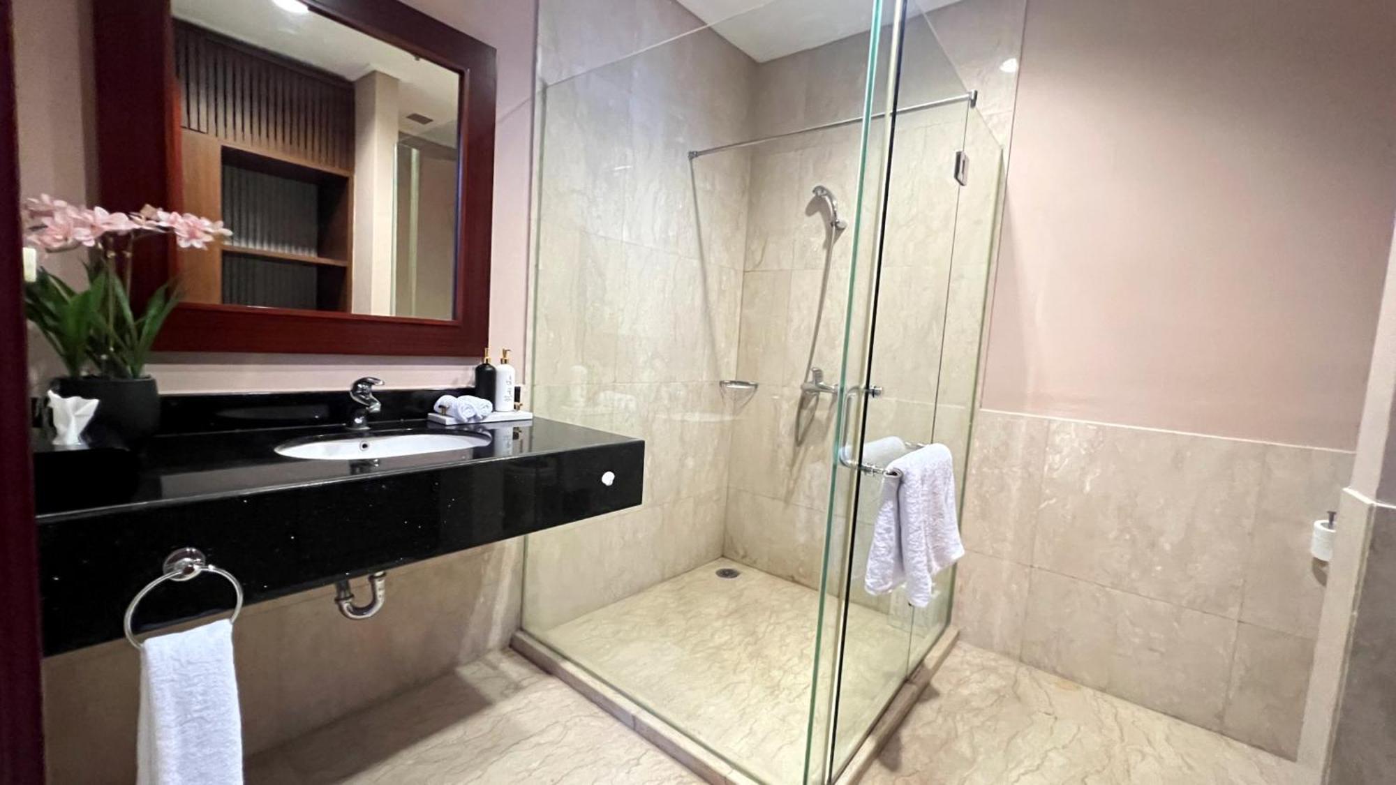 Two Bedrooms, Two Bathrooms, Fully Furnished, Executive Apartment *
