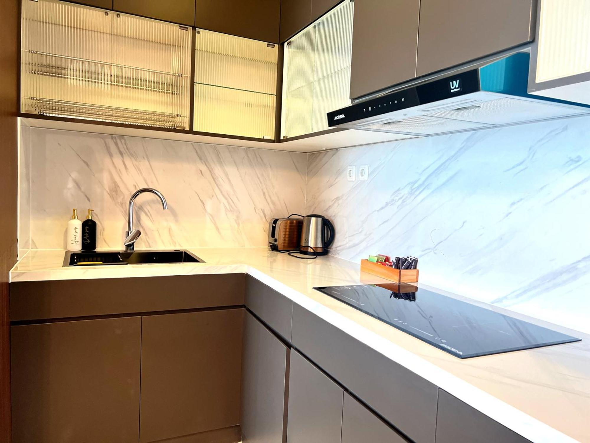 Two Bedrooms, Two Bathrooms, Fully Furnished, Executive Apartment