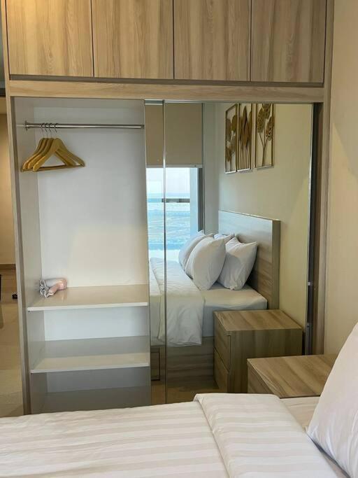 Gold Coast Seaview * Jakarta