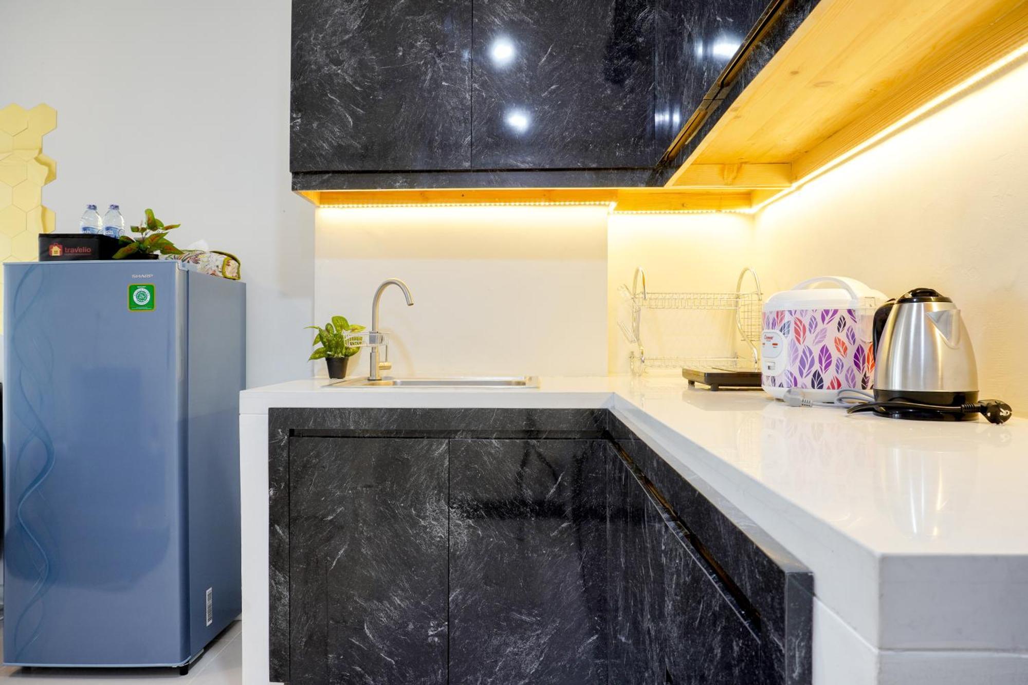 And Comfort 2br At Daan Mogot By Travelio * Jakarta
